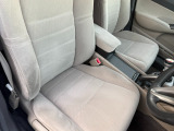 こちら以外にも人気の車種をご用意しております。まだおクルマが決まっていないお客様にライフスタイルに合った一台をご紹介致します。スタッフ一同ご来店を心よりお待ちしております。