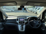 視界が広く、インパネもシンプルで、運転がしやすなっています。