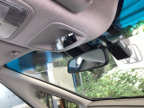 Hondaセンシング搭載!ミリ波レーダーと単眼カメラで、クルマの前方の状況を認識。ブレーキやステアリングの制御技術と協調し、安心・快適な運転や事故回避を支援する先進のシステムです!
