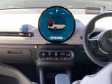 弊社はMINI正規販売店として新型車から旧モデルまでの商品知識と整備知識を備えております。納車後の不明な点等も、お気軽に弊社担当者までお問い合わせ下さい。