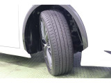 タイヤサイズ 195/50R19。