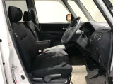 見通しのよいすっきりとした視界で、誰でも運転しやすいです。運転のしやすさは疲れにくさにも繋がりますよ♪