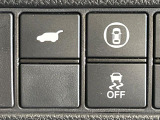 【パワーバックドア】スマートキーや運転席のボタンを押すだけでリアゲートが自動で開閉します!荷物を持っている時や、高い位置にあるバックドアを閉める際に便利な機能です♪
