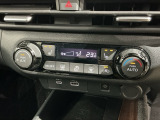 フロント両席にはシートヒーターが付いています!寒い日に便利な装備ですね。