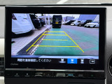 後方確認はオマカセのリアカメラ付です。車庫入れもラクラクです☆前方後方に障害物を検知して警報を鳴らすセンサーも搭載されております☆