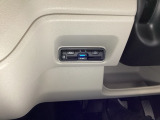 ETC車載器付。ETCが使用可能な道路通行料はキャッシュレスでスマートに走行できます。