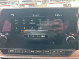 純正カーナビゲーション◆フルセグTV・Bluetooth Audioなど様々なソースが使用できます。是非、お気に入りの音楽で楽しい運転の時間をお過ごしください!
