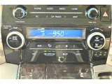 運転席と助手席でそれぞれお好みの温度設定が可能です。便利です♪