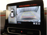 バックガイドモニターで、後方を確認しながら安心して駐車することができます。運転初心者も熟練者も必須の機能ですよ!