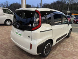 当車両の室内は簡易清掃済みです。別途有料にて「まるまるクリン」も準備して有ります。詳細はスタッフにお尋ねください