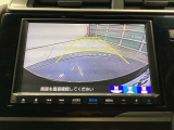 バックモニター付きで、車庫入れやバック時の後方確認をサポート。