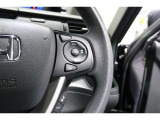 Hondaセンシングの機能のひとつ、アダプティブクルーズコントロール付!アクセルから足を離しても設定したスピードと前車との車間を保ち走行してくれます!車線維持もアシスト☆高速道路で疲労軽減ですね☆