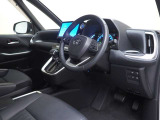 見通しのよいすっきりとした視界で、誰でも運転しやすいです。運転のしやすさは疲れにくさにも繋がりますよ♪
