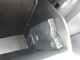 助手席グローブボックス内にETC車載器も付いてます!