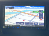 【ナビゲーション】目的地までしっかり案内してくれる使いやすいナビ。Bluetooth接続すればお持ちのスマホやMP3プレイヤーの音楽を再生可能!毎日の運転がさらに楽しくなります!!