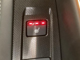 シートヒーターが付いています!寒い日に便利な装備ですね。