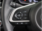 ボリューム等の調整や車両設定の変更等が可能なステアリングリモコン!