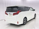 走りにこだわりながら収納力も持ち合わせたお車です。荷物を載せて軽快なドライブを楽しめますよ♪