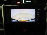 バックモニターを装備しています。車庫入れ時等に車両後方が確認出来るのでとても便利です。
