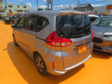 左後ろからの画像です!日々お買い得車両続々入庫しております!