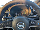 プロパイロットの操作スイッチを装備しています♪♪前車を追従したり減速をしたり運転手の負担を軽減するための装置です。