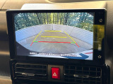 【バックカメラ】駐車時に後方がリアルタイム映像で確認できます。大型商業施設や立体駐車場での駐車時や、夜間のバック時に大活躍!運転スキルに関わらず、今や必須となった装備のひとつです!