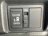 【パワースライドドア】スマートキーや運転席のスイッチでスライドドアの開閉が可能♪電動だから力を入れてドアを開ける必要が無く、小さいお子様でも、重い荷物を持っている時もラクに開け閉めできます♪