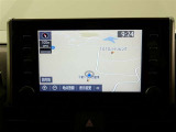 8インチ、ディスプレイオーディオ装着。スマホと通信ができてナビや好きな音楽を楽しめます。