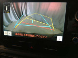 駐車が苦手な方でも安心のバックガイドモニター搭載。 後方の映像をクリアに表示し、ガイドラインで車庫入れや縦列駐車をしっかりサポート。毎日の運転がぐっとラクになります。