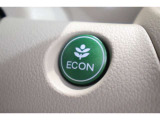 ECONスイッチの効果とあなたの運転で、クルマと力をあわせ「燃費向上=ガソリン代の節約=CO2 削減」のチャレンジをお楽しみください。