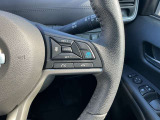 【プロパイロット】高速道でアクセル・ブレーキ・ハンドルをアシスト。運転の負担を軽減します。