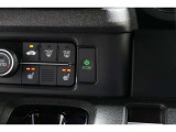 ECONボタンで低燃費モードに☆☆☆ECONスイッチを上手に使ってエコドライブ♪♪環境にもお財布にも優しい装備です☆☆☆