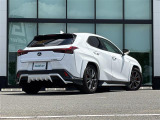 【TRD】トヨタの純正エアロ(ドレスアップパーツ)が装着されています!通常のボディと比べて、迫力のあるフォルムをお楽しみくだ
