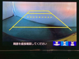 バックでの車庫入れも安心です! リアカメラが付いているバックモニター付のナビを装備しております。操作線もついており距離感も画面から確認できます。