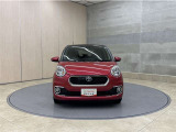 お車購入のポイントとなるフロントマスクです!シャープな目つきが印象的なデザインのヘッドランプです。