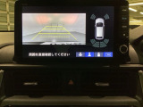 バックでの車庫入れも安心です! リアカメラが付いているバックモニター付のナビを装備しております。バンパーについているソナーや、操作線もついており距離感も画面から確認できます。