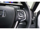 Hondaセンシングの機能のひとつ、アダプティブクルーズコントロール付!アクセルから足を離しても設定したスピードと前車との車間を保ち走行してくれます!車線維持もアシスト☆高速道路で疲労軽減ですね☆