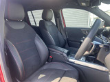 中古車だけではなく、新車も多岐にわたり、正規輸入車販売を行っております。全国選りすぐりの仕入ネットワークの中からあなたにピッタリのお車を探します!