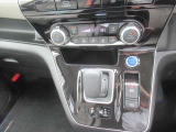 e-POWERのシフトノブです。低燃費でハイパワー。自信を持ってお薦め致します。