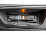 ビルトインタイプのETC車載器搭載。運転席側に装着されているのでカードの抜き差しも簡単です。
