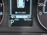 たとえばダイハツのお店にある、たくさんのスマアシ搭載車は、正常に作動する事をしっかり確認します。