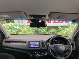 フロントガラスが大きく、ワイドな視界で運転もしやすくなるように設定されています。