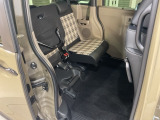 後席をはね上げれば、「もうひとつの荷室」が生まれます。