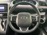 【純正革巻きステアリング】上質な革を使用することで、手にしっかり馴染みとても運転しやすいハンドルです♪