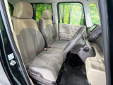 運転席シート廻りは使用感も少なく、良好な状態となっています。丁寧に使われていたことがよくわかりますね。