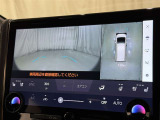 【フロントカメラ】運転席に座った状態で死角になりやすいクルマの前の様子まで確認でき安全ですね♪