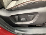 パワーシート付き。スイッチ一つで簡単にシート調整が可能!電動だから力もいりません。自分に合った快適なポジションでドライブに、お出かけしませんか!