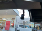 ナビ連動前後ドライブレコーダー装備です