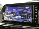 純正ナビを装備。タッチパネル式で使いやすく、お出かけもラクラクです。