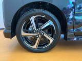 自動車保険も取り扱っておりますの無料で見積りをいたします♪ お客様のお話を伺い、お客様に合った的確なプランをご提案させて頂きます。
